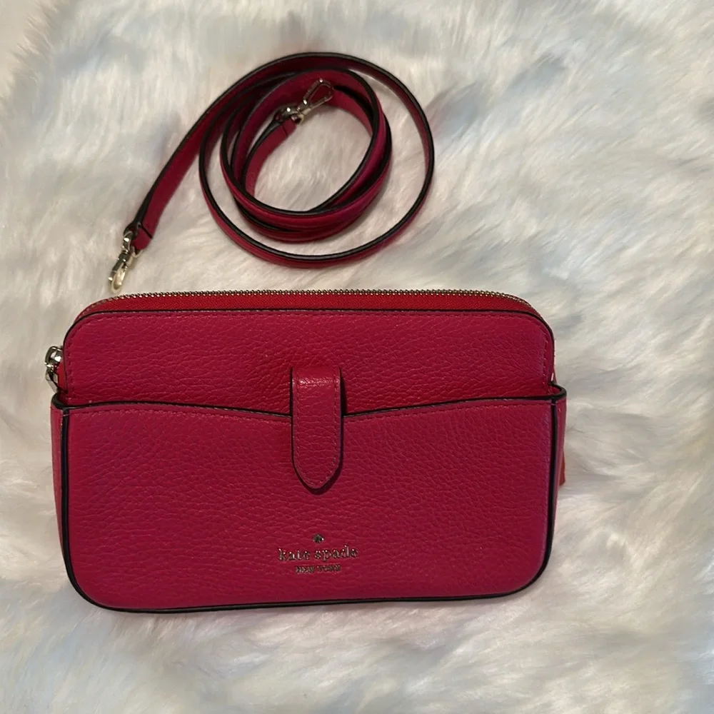 Kate Spade New York Vibrant Fuchsia Red Small Like New Crossbody Bag